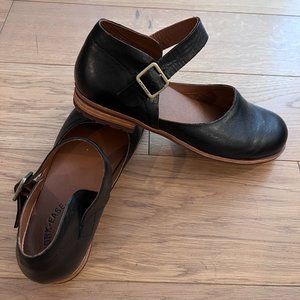 Kork-Ease Black Leather and Wood Lug Sole Mary Janes